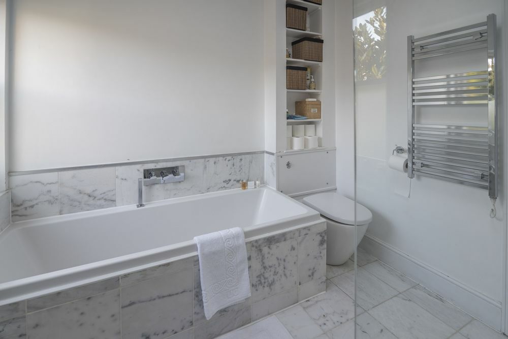 Stylish Family Home In Battersea Vr London Exteriör bild