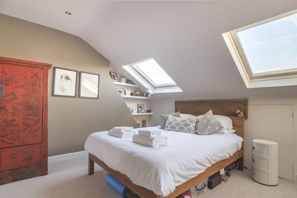Stylish Family Home In Battersea Vr London Exteriör bild